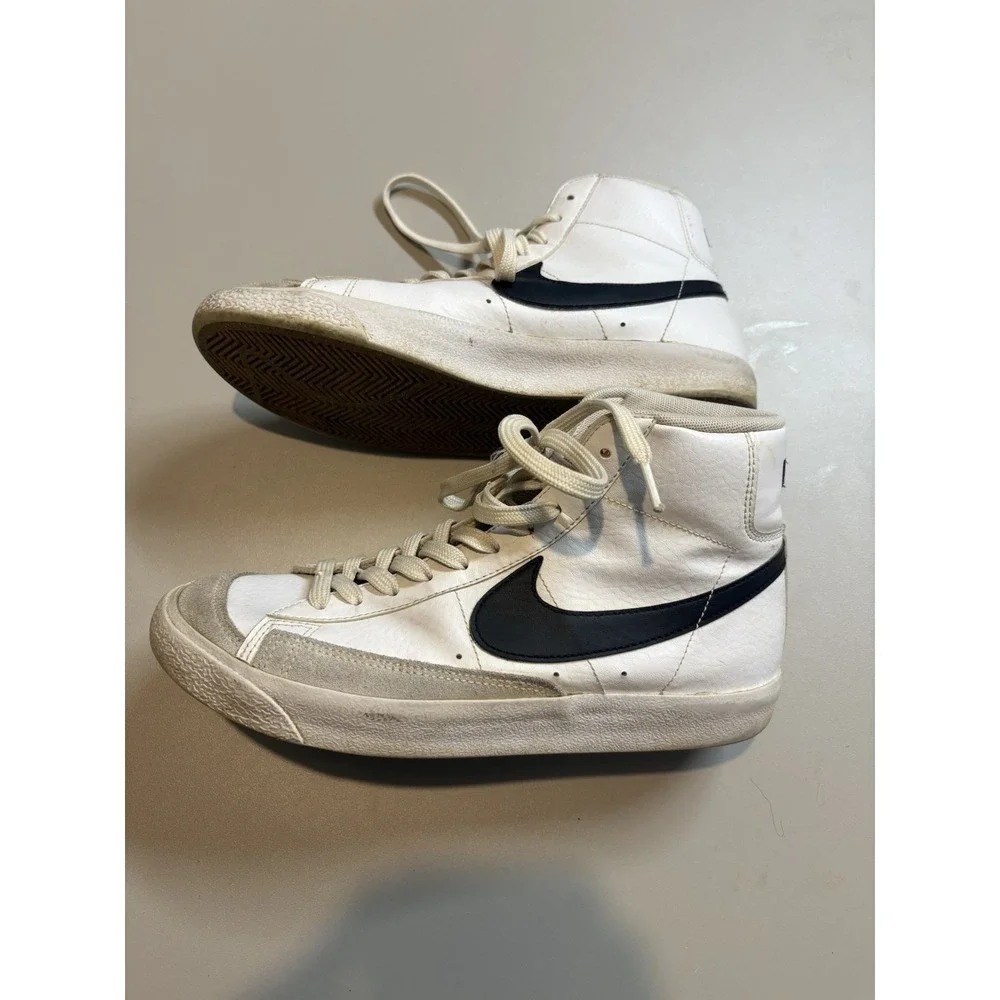 Kids Nike Mid Blazers SZ 7Y